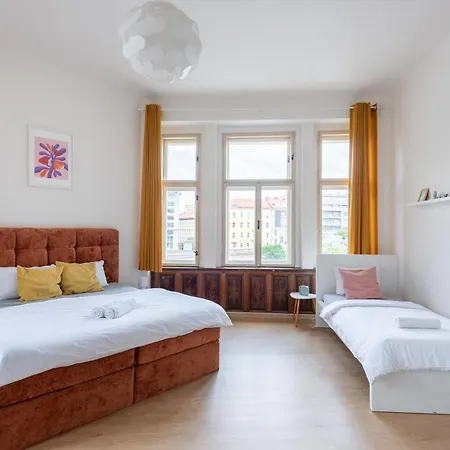 Tesnov Apartment