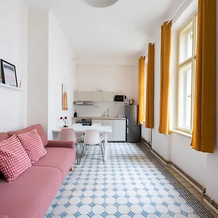 Tesnov Apartment
