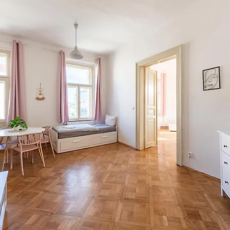 Apartment Tesnov