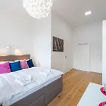 Tesnov Apartament