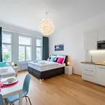 Apartament Tesnov
