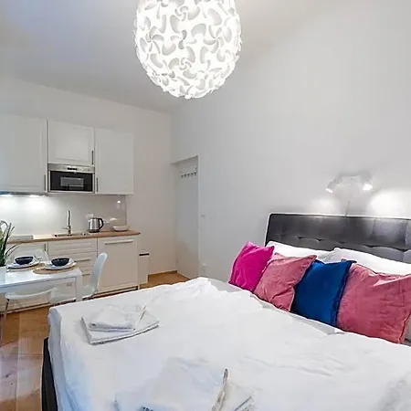 Tesnov Near The Old Town - Easy Self Check In Apartamento *