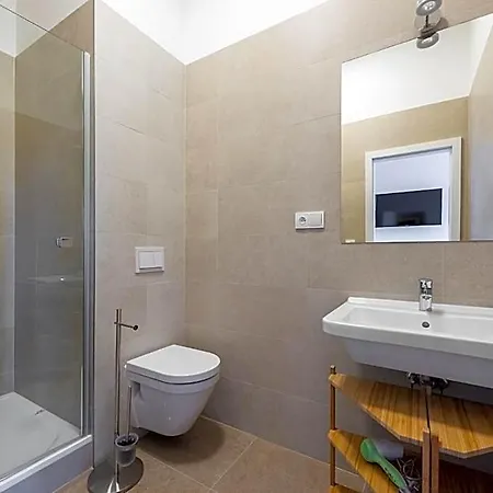 Tesnov Near The Old Town - Easy Self Check In Appartement Praag