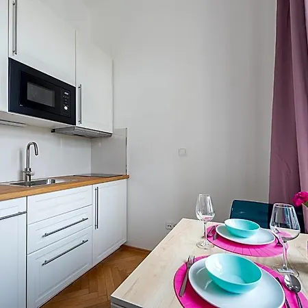 Tesnov Near The Old Town - Easy Self Check In Appartement *