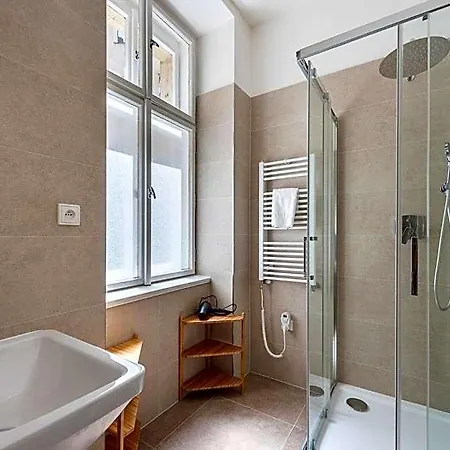 Tesnov Near The Old Town - Easy Self Check In Appartement Praag