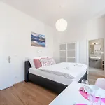 Tesnov Appartement Praag