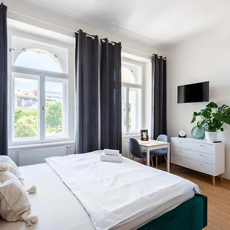 Apartment Tesnov