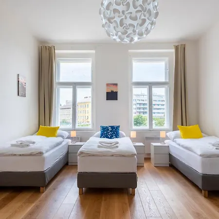 Tesnov Apartment *
