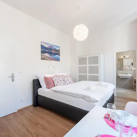 Tesnov Apartmán Praha