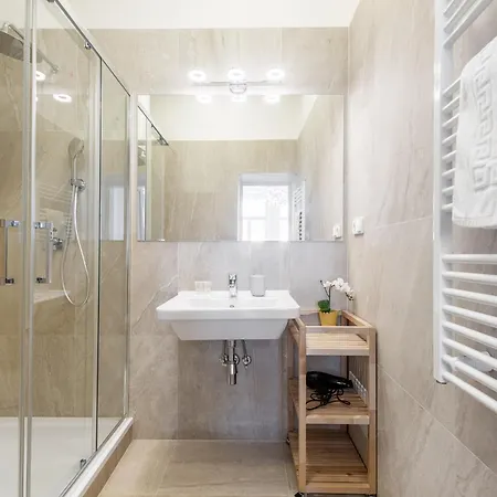 Tesnov Apartmán Praha