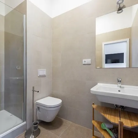 Apartment Tesnov *