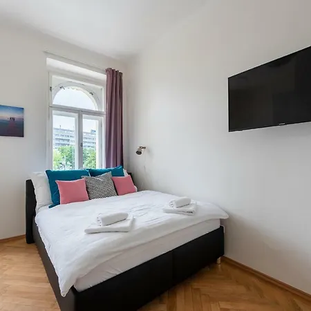 Tesnov Apartment Prag