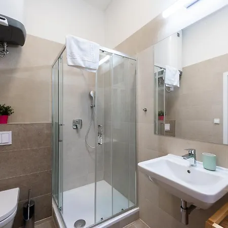 Tesnov Apartament *