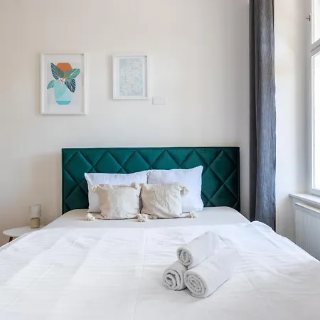 Tesnov Apartamento *