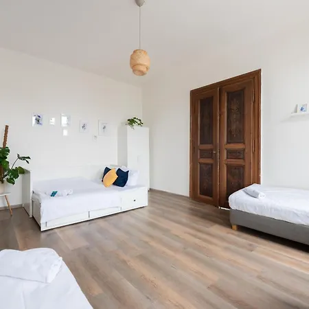 Tesnov Apartamento Praga