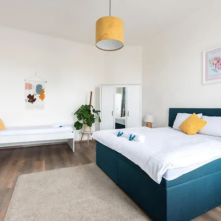 Tesnov Apartamento