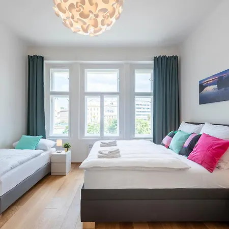Tesnov Apartamento